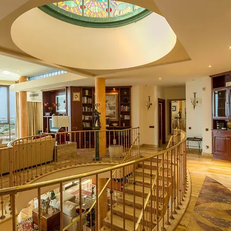 Albella Villa *